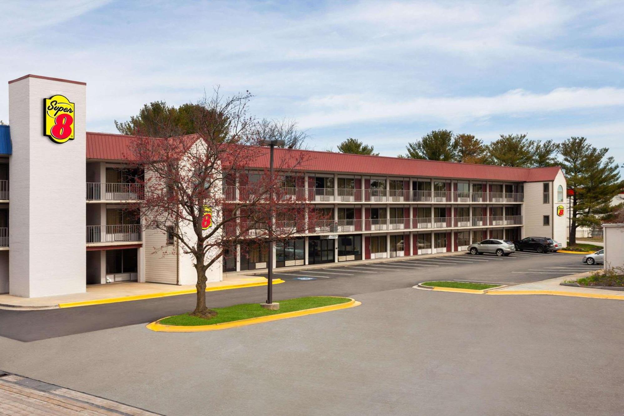 Super 8 By Wyndham Baltimore Northwest Exterior foto